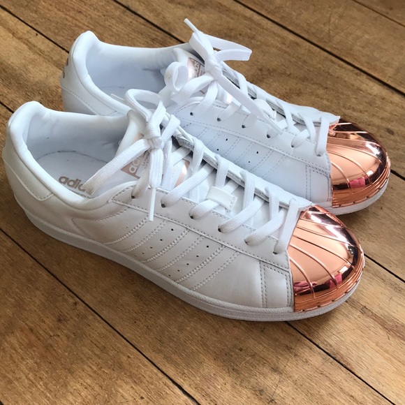 Adidas superstar rose gold shell toe Like new - Picture 3 of 6